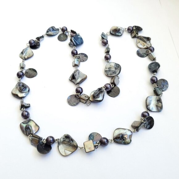 Beaded Abalone Shell Faux Pearl Necklace Dark Gray Silvertone - Picture 2 of 3